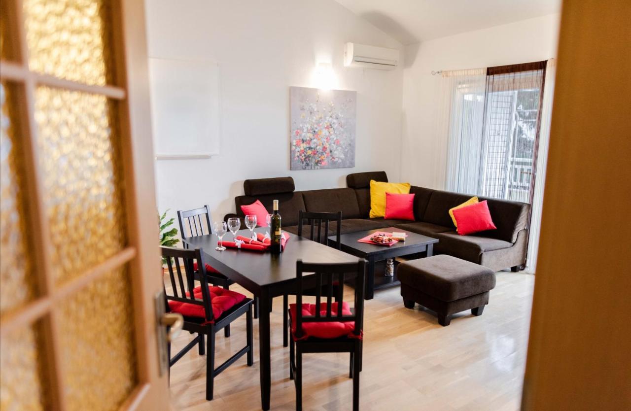 Appartement Five à Brela Extérieur photo